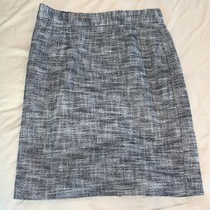 Black and White Tweed skirt